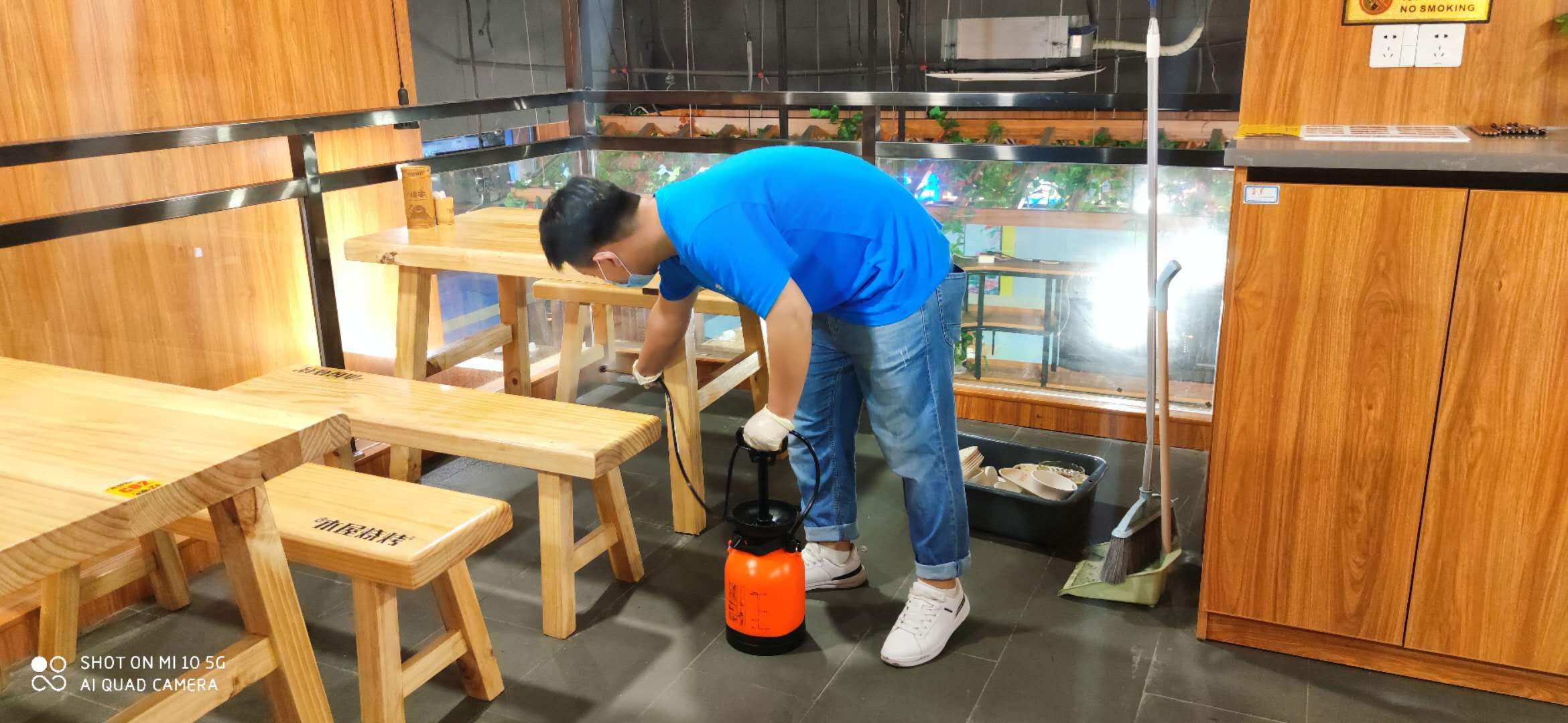 怎么消灭厨房橱柜里的蟑螂？